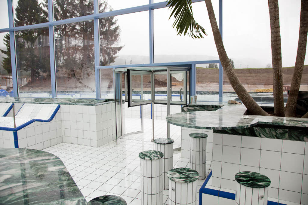 Im Badeparadieses Schwarzwald legen die Handwerker letzte Hand an.