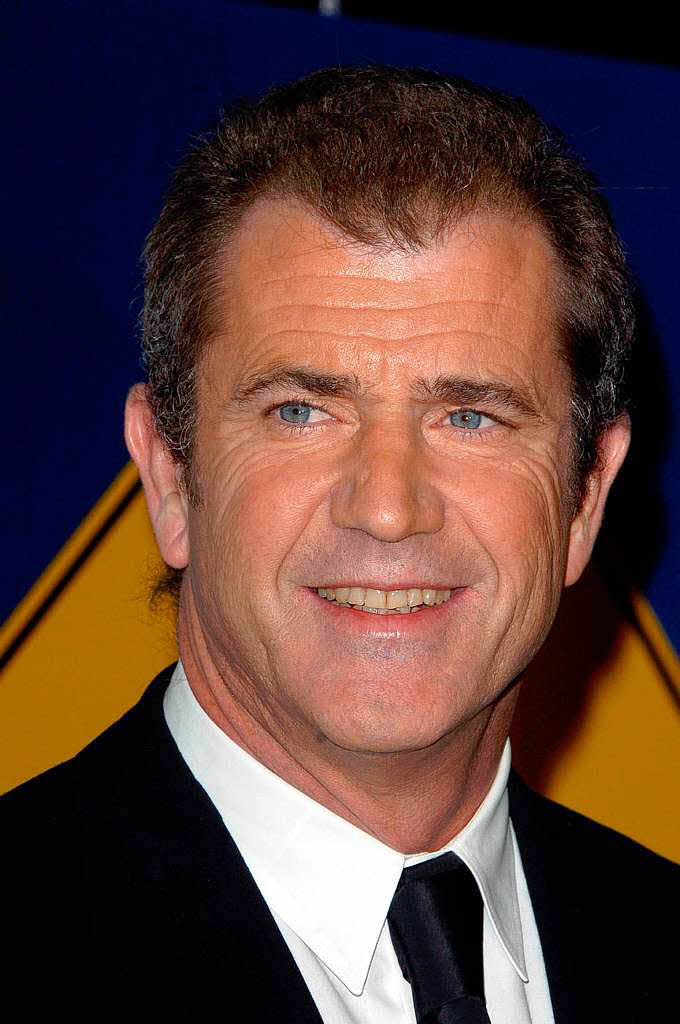 Er war der erste schne Mann, der den Titel vom People Magazine 1985 verliehen bekam: Schauspieler Mel Gibson.
