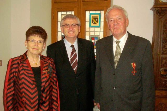 Bundesverdienstkreuz fr zwei Weiler