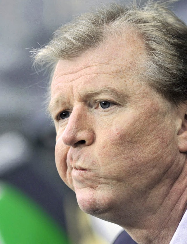 Nicht mehr unumstritten: Wolfsburgs Coach  McClaren   | Foto: dpa