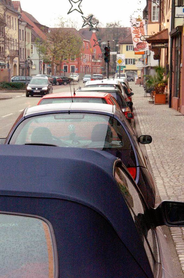 Kenzingens Ortsdurchfahrt: Eine viel z...m Verkehr stellten die Fachleute fest.  | Foto: Ilona Hge