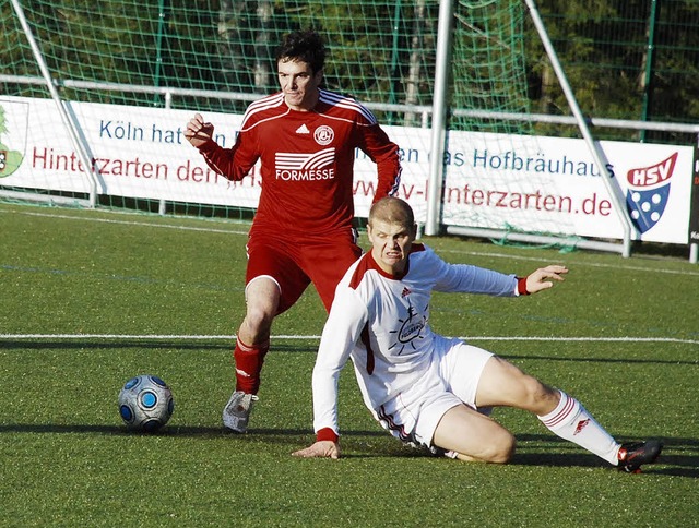 Thomas Albrecht, einer der aufflligst...Flachschuss das 1:0 fr die Rothosen.   | Foto: Ruoff