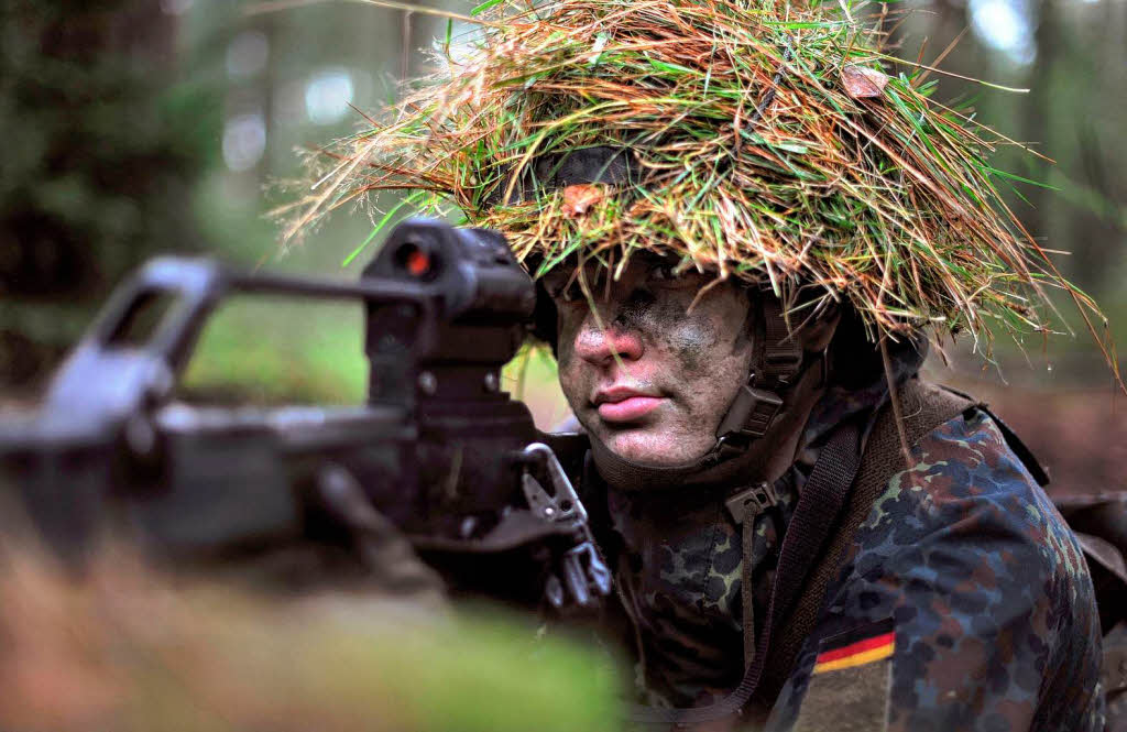 Wehrpflicht soll zum 1. Juli 2011 ausgesetzt werden Deutschland