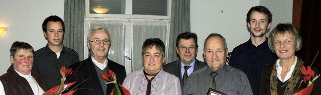Treue Mitglieder hat der Kirchenchor g...nstantin Blsi und Gisela Jger.        | Foto: d. fink