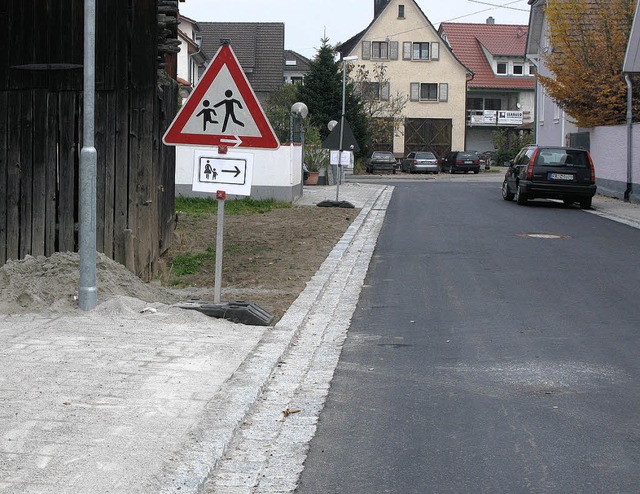 Der CDU-Gemeindeverband hofft auf den ...schluss beim Gehweg am  Nimburger Weg.  | Foto: privat