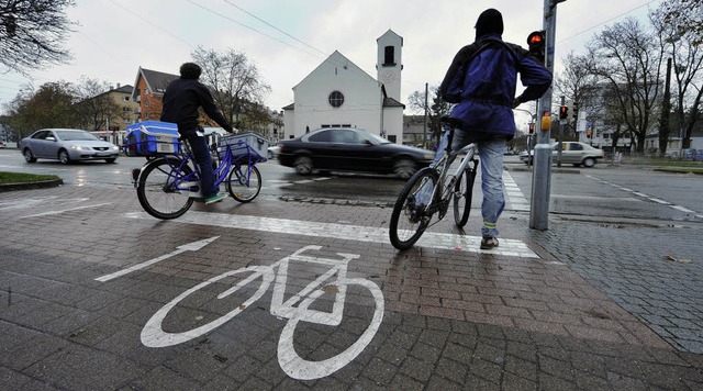 Auch in Radwegen wie hier am Friedrich...el der Ampel  von Rot auf Grn sorgen.  | Foto: michael bamberger