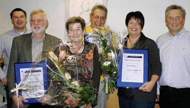 Geehrt: Rathjen Uwe, Brunner Gnter, U... Vorsitzenden Rolf Hasler (von links)   | Foto: Privat