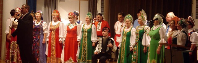 In Tracht: der russische Chor Echo aus...utsch-russischen Lnderabend auftrat.   | Foto: Privat