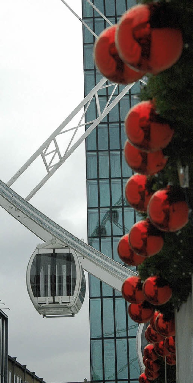 Riesenrad zu Weihnachten: der &#8222;Winterzauber&#8220;   | Foto: Kathrin ganter