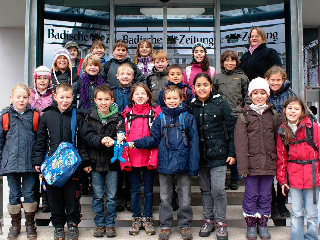 Die Klasse G4 der Hans-Thoma-Schule Laufenberg mit ihrer Klassenlehrerin Frau Joos.