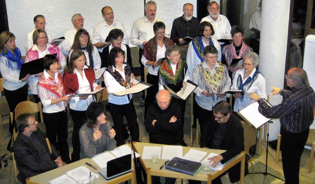 Eine &#8222;Hebel-Revue&#8220; prsent...und Sesterhenn im Paul-Gerhardt-Haus.   | Foto: Anne Freyer