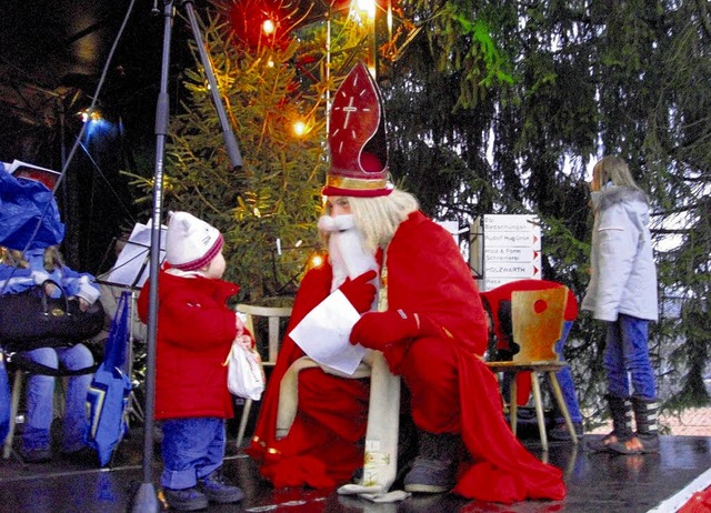 Der Nikolaus kommt am Samstag in die Schmittenau.   | Foto: Holzwarth