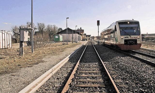 Fr die geplante Bebauung beim Bahnhof...ieung der Baugrundstcke investiert.   | Foto: sk
