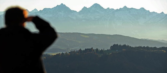Gilt als die meteorologische Gesundhei...e Sicht aus Oberbayern auf die Alpen.   | Foto: dpa/fotolia