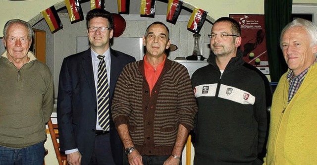 Hielten dem Verein 30 Jahre lang die T...mann, Klaus Klotz und  Egon Bernhard.   | Foto: Hans-jrgen hege