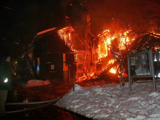 Rosenhof in Tegernau-Schwand: Die Sche...lturraum wurden ein Opfer der Flammen.  | Foto: Marlies Jung-Knoblich