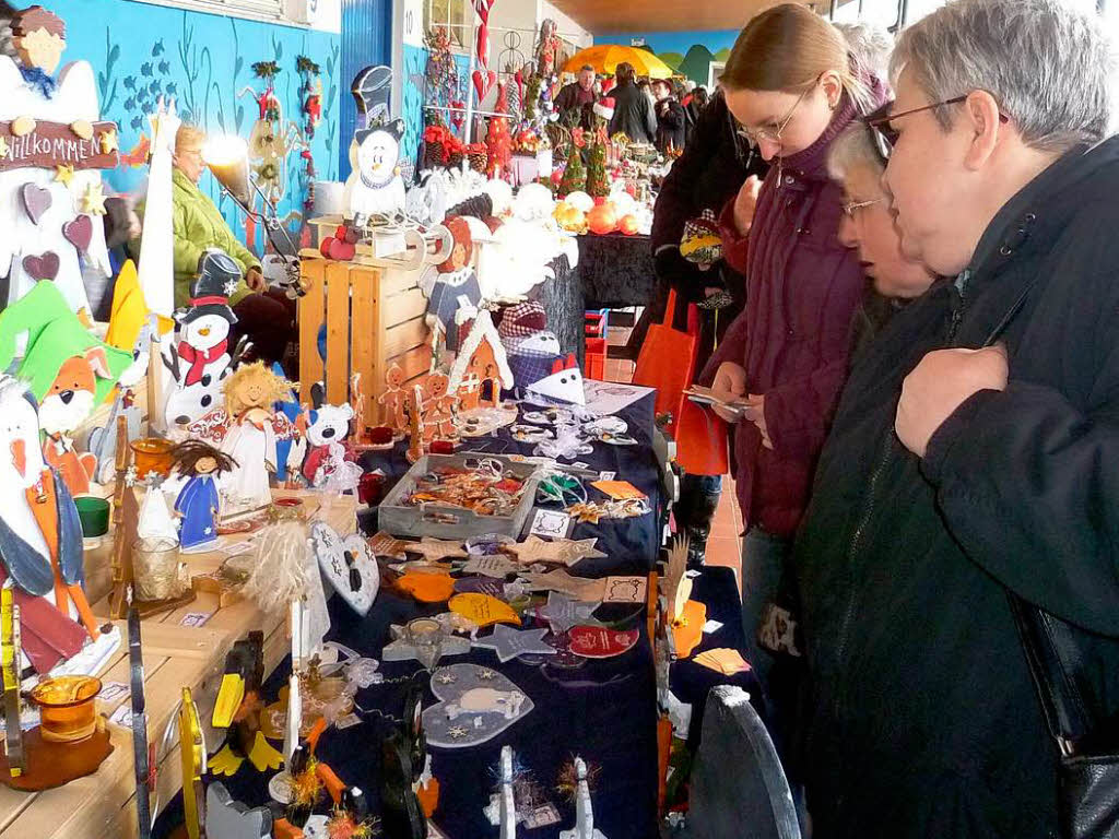 Stimmungsvoll und vielfältig präsentierte sich der 15. Hertener Weihnachtsmarkt Stimmungsvoll und vielfältig präsentierte sich der 15. Hertener Weihnachtsmarkt