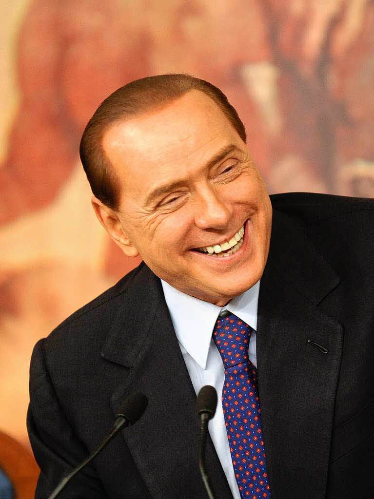 Silvio Berlusconi: „ Organisator von wilden Partys und ineffiziente Fhrungspersnlichkeit“