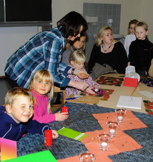 Viel Spa hatten die Schulkinder in der Adventswerkstatt.   | Foto: Sedlak