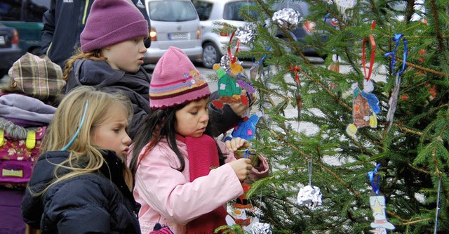 Auch in diesem Jahr schmckten die Kin...Kinderhorte die Breisacher Innenstadt.  | Foto: hans-jochen voigt