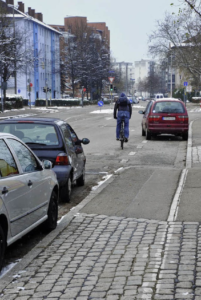 Radwege &#8211; hier kurz vor der Kreu...r Radler sogar Gefahrenquellen  sein.   | Foto: Michael  Bamberger