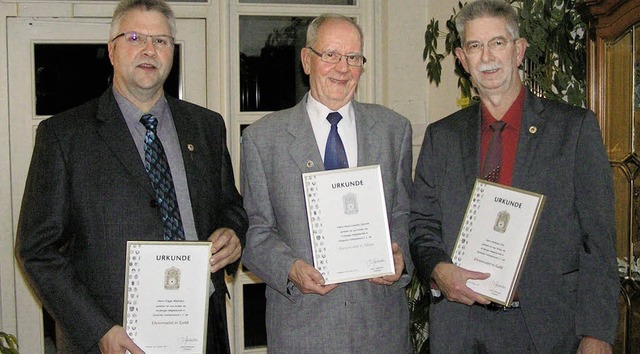 Geehrt (von links): Edgar Matthus fr...dreas Otto fr 40 Jahre Mitgliedschaft  | Foto: Privat