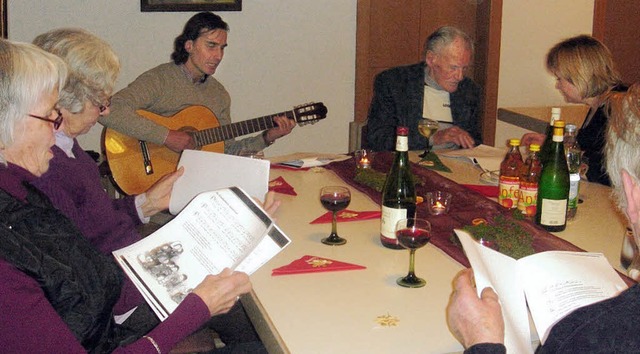Ganz schn gemtlich: Musik durfte nat...en beim Seniorennachmittag in Horben.   | Foto: Nicole Rosenthal
