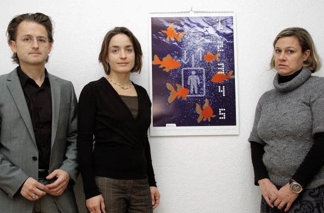 Markus Schne, Cornelia Glanzmann, Eva-Maria Hornberger vor ihrem Werk.   | Foto: adam