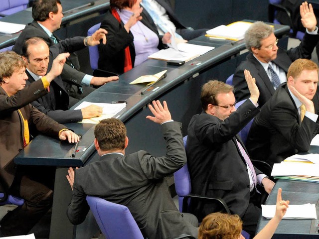 Im Bundestag wurde ber die neue Regelung abgestimmt.  | Foto: dpa