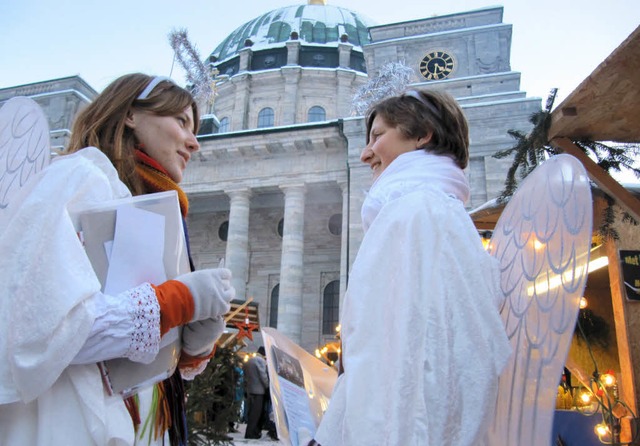 Die Engel in Diensten des Werbe- und A...mfrage bei den Besuchern mitgebracht.   | Foto: Susanne Filz
