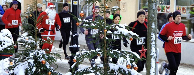 Eisig kalt war es beim 25. Nikolauslauf in Badenweiler.   | Foto: Sigrid Umiger