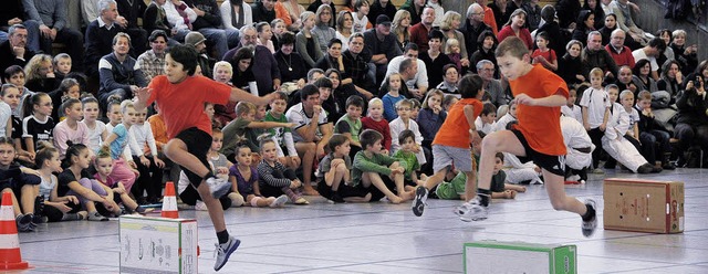 Die jngsten Leichtathleten zeigten ei...em Grundtraining bei der Jahresfeier.   | Foto: Mnch