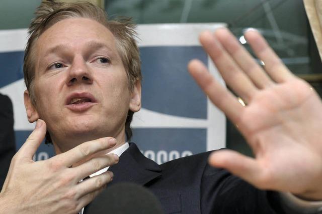 Wikileaks-Grnder Assange stellt sich der Polizei