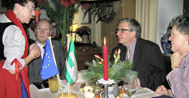 Regierungsprsident Julian Wrtenberge...d der EU-Vorsitzenden Sieglinde Lange.  | Foto: manfred lange