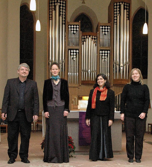 Boten ein genussreiches Konzert:  Jrg... und Nathalie Leuenberger (von links)   | Foto: Ounas-Krusel