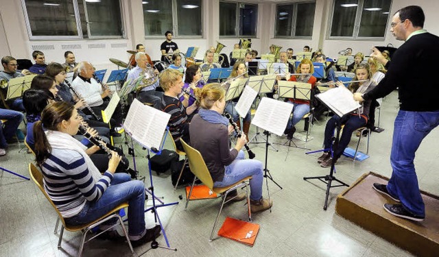 Von Polka bis Robbie Williams reicht das Repertoire des Musikvereins.  | Foto: Thomas Kunz