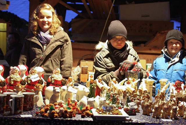 Auch ganz junge Verkufer waren beim Weihnachtsmarkt in Mnchweier dabei.   | Foto: Ulrike Hiller