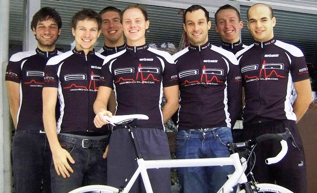Das neue Freiburger Team (von links): ...enis Bojarkin. Es fehlt Benny Jrges.   | Foto: Privat
