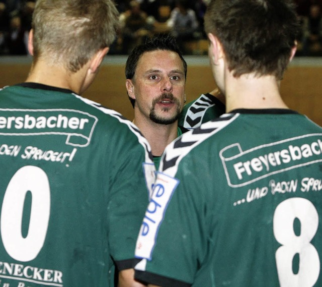 HGW-Trainer Frank Ehrhardt und seine S... Mittwochabend auf verlorenem Posten.   | Foto:  Faruk nver (A)