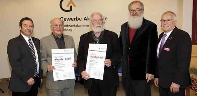 Kreishandwerksmeister Johannes Ullrich...er- Prsident Paul Baier (von links).   | Foto: Foto-Ringwald