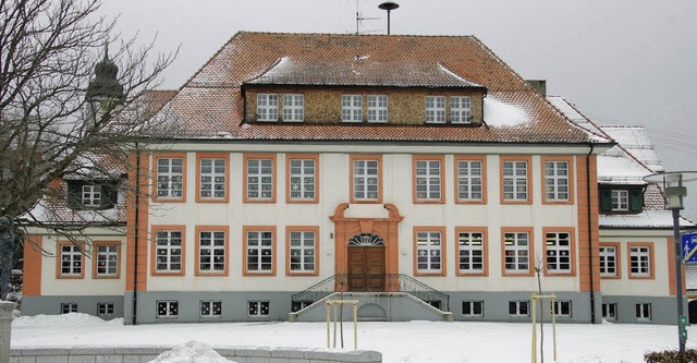 Das Dach der Grundschule in Grafenhaus...0000 Euro fr die Planung vorgesehen.   | Foto: Martin Wunderle