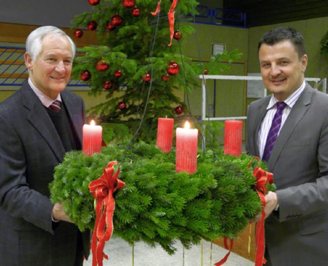 Fr Mehun: ein Adventskranz aus Murg   | Foto: BZ