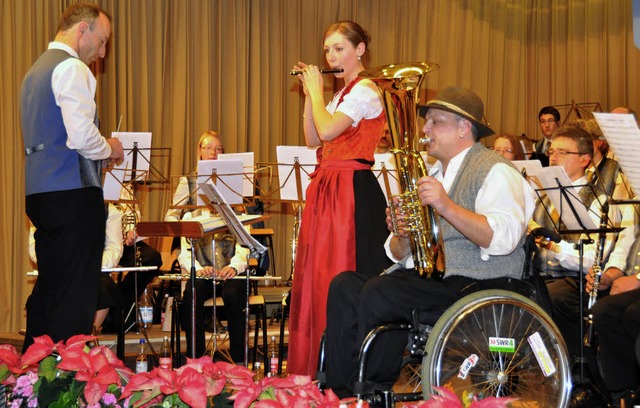 Begeisterten die Konzertbesucher beim ...(Piccolo) und Rainer Eckert (Bariton).  | Foto: Kirsten Lux