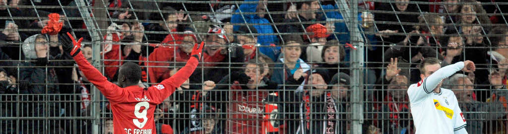 Der SC Freiburg im Stimmungshoch: 3:0 gegen Borussia Mnchengladbach.