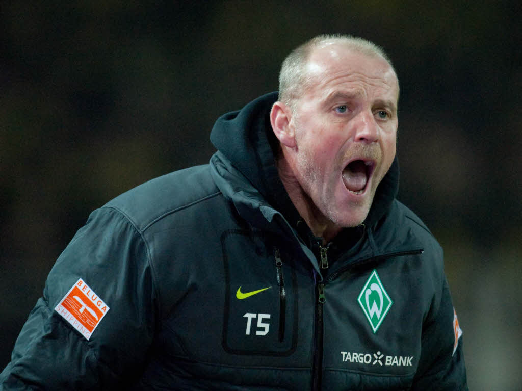 Bremen Urgestein: Seit 1999 ist Thomas Schaaf Trainer bei Werder. Doch gegen Dortmund holte sich Bremen die zweite Klatsche von vielen in dieser Saison. Mit 33 Gegentoren ist seine Mannschaft nach Gladbach die Schiebude der Liga.  (10: fliegt,  1: bleibt)