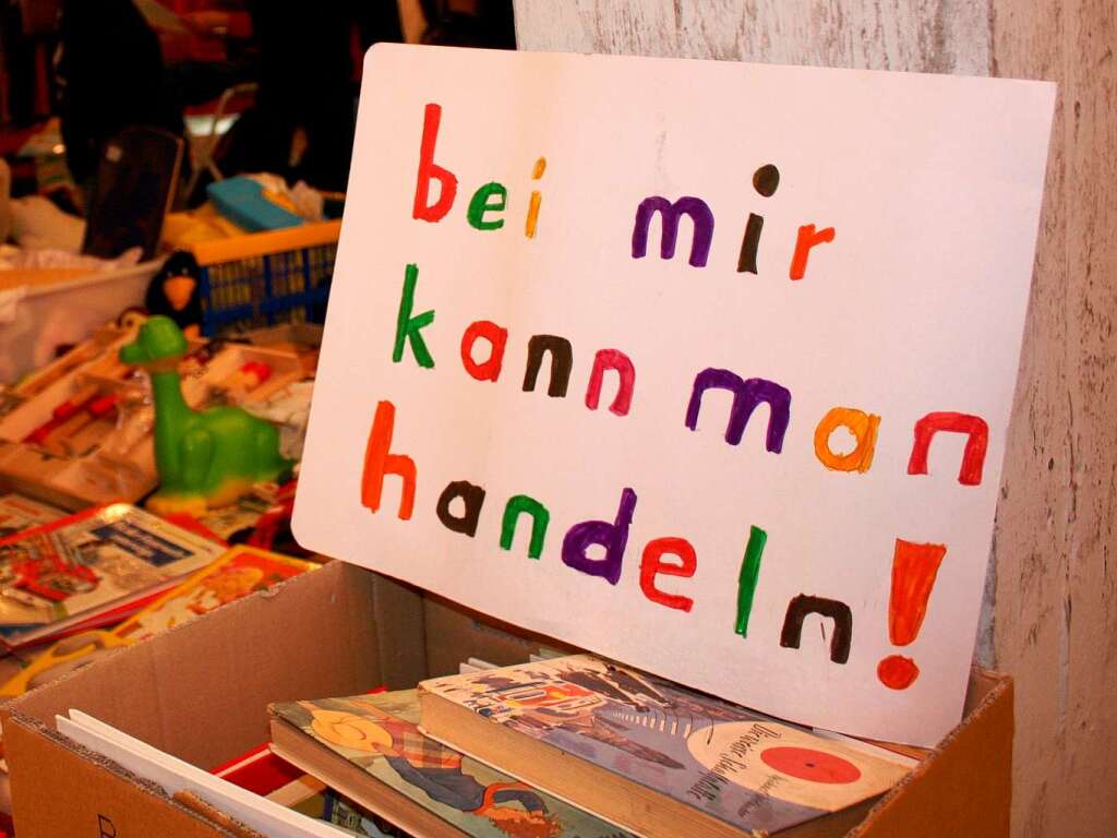 Viel los war auch bei den BZ-Kindertrdelmrkten, hier zum Beispiel in Rheinfelden. Die Standgebhr wird jeweils gespendet.