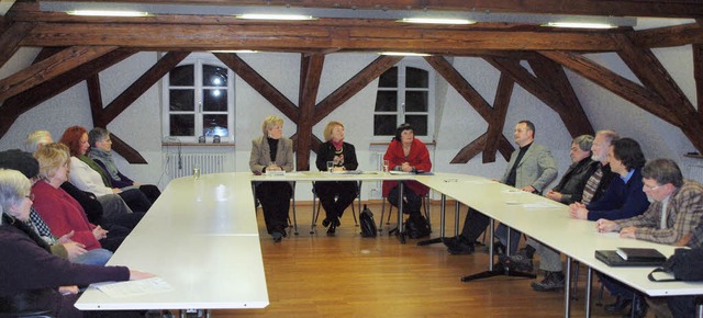 Diskussion ber Kunst und Kultur:  SPD...nd SPD-MdL Marianne Wonnay in Riegel.   | Foto: Michael Haberer