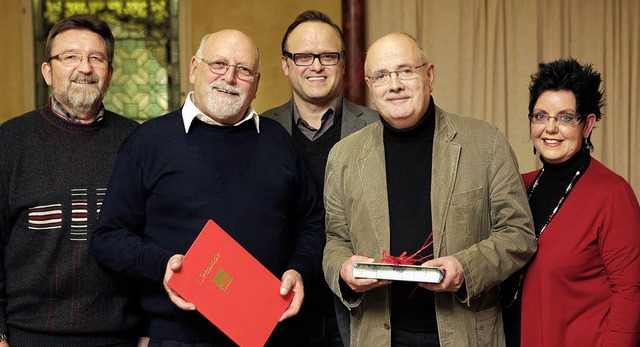 Ehrungen bei den Lahrer Sozialdemokrat...opf, Walter Caroli und Monika Schmidt   | Foto: Christoph Breithaupt