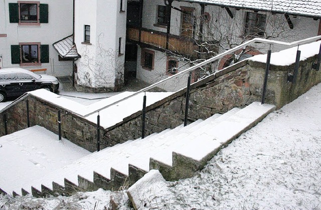 Die Gemeinde brachte entlang der Trepp... an, den sich viele Brger wnschten.   | Foto: Privat