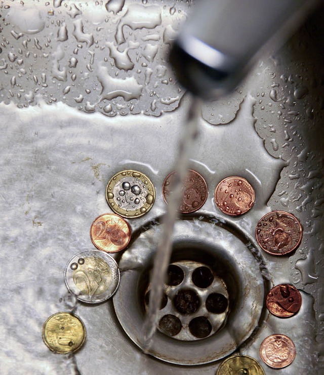 2,05 Euro wird der Kubikmeter Wasser ab 2011 in Wehr kosten.  | Foto: morys